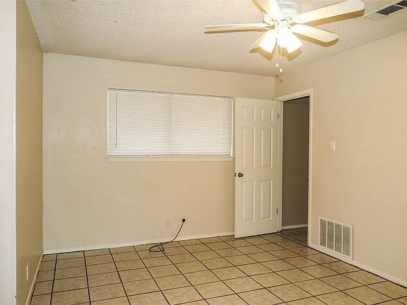 3rd image of 308 Golden Oaks Dr #308