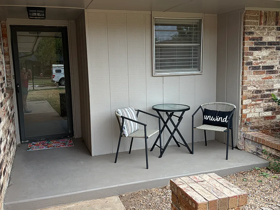 300 S Silver Leaf Dr