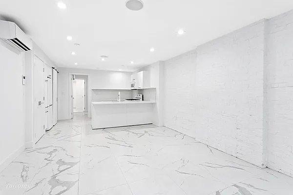 Rented by Massada Home Sales Inc | media 18