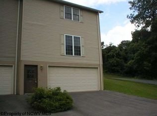 65 Clear Spring Dr, Morgantown, WV 26508