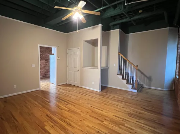 196 W Main St, Spartanburg, SC