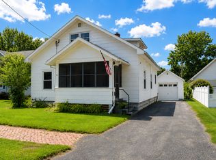 207 16th Ave, Sterling, IL 61081