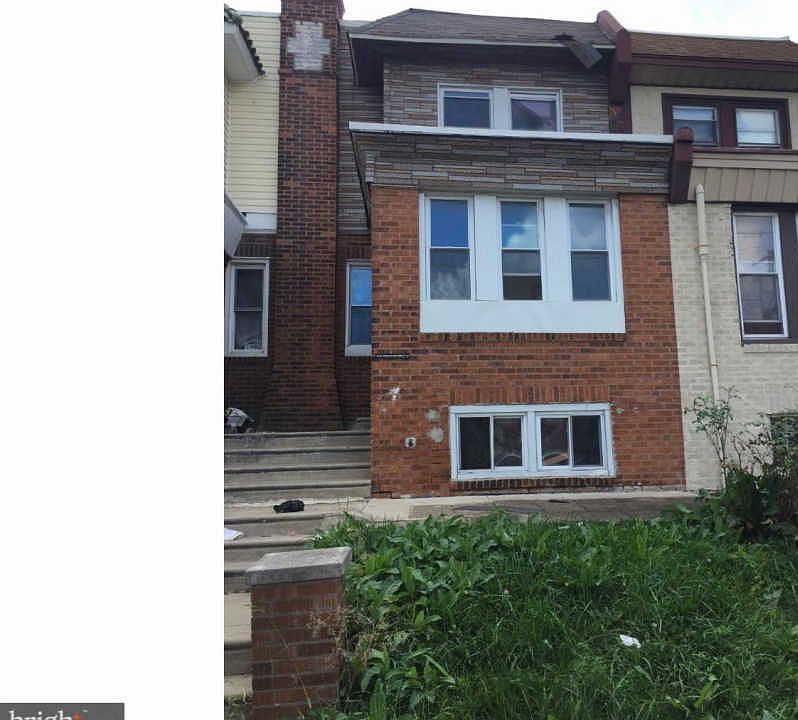 2nd image of 610 E Wyoming Ave