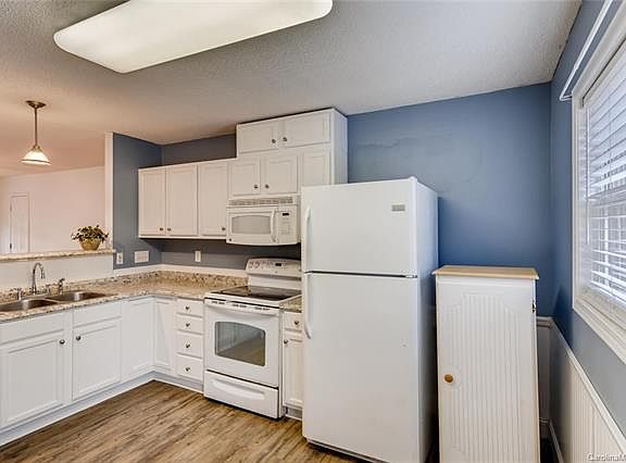 4th image of 7528 Bimini Ct