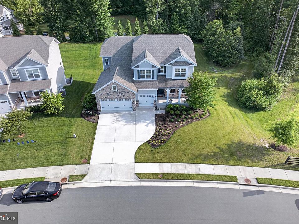 1st image of 104 Zoe Way
