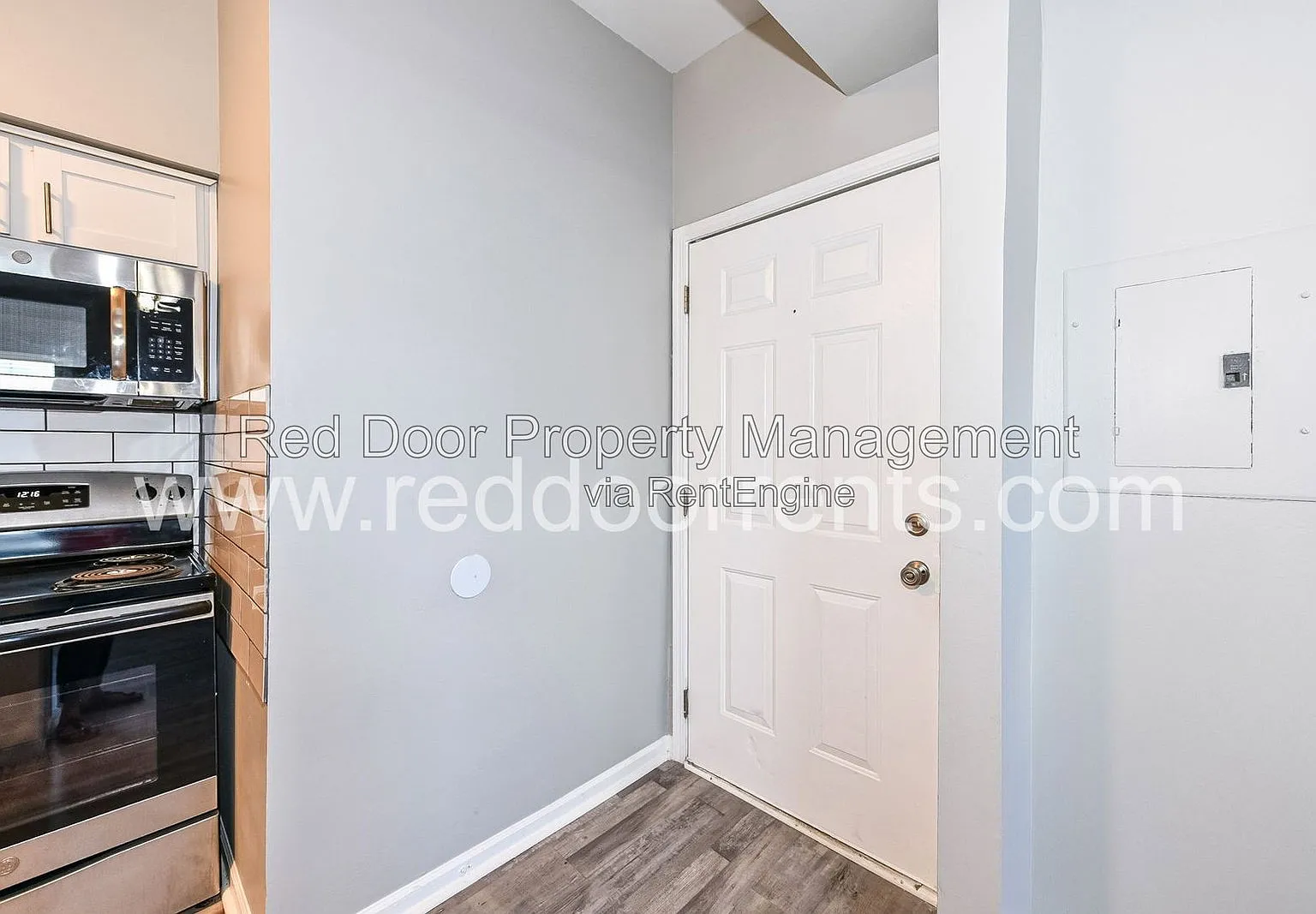 1 bed, 1.0 bath, 550 sqft, $900 — Photo 3