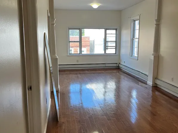 56 Spring St, Lodi, NJ 07644