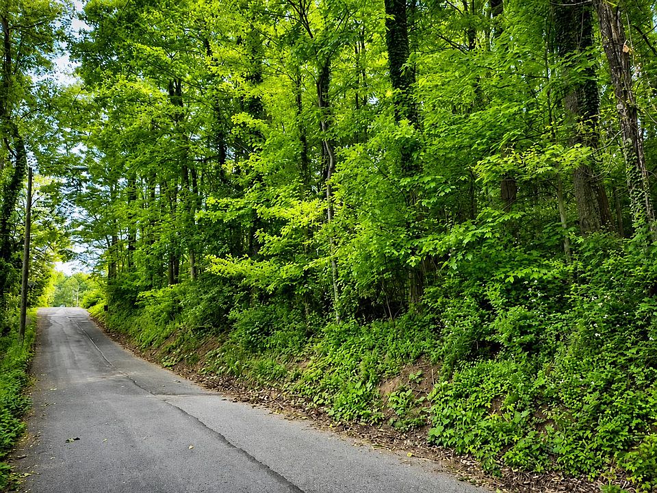 2nd image of Edwards St