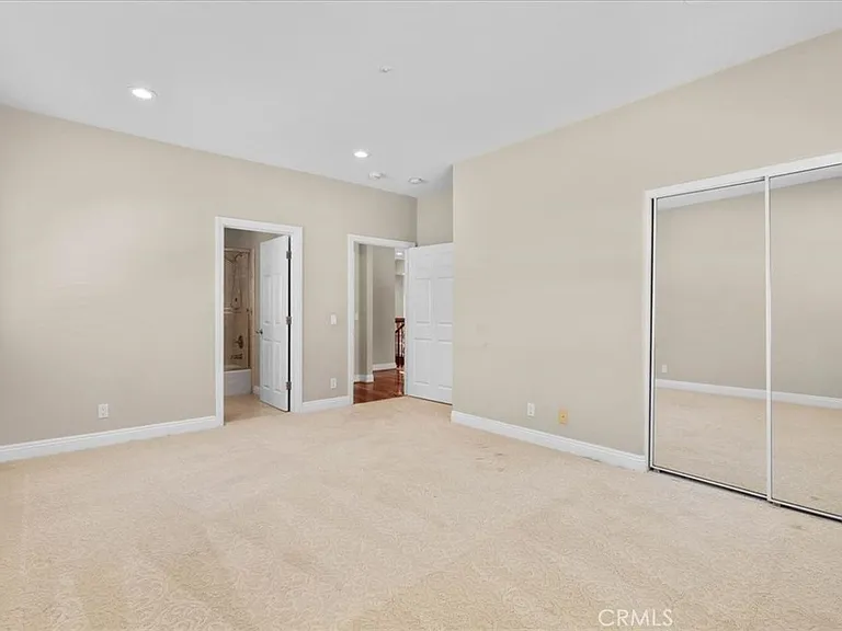540 W 25th St — Photo 21