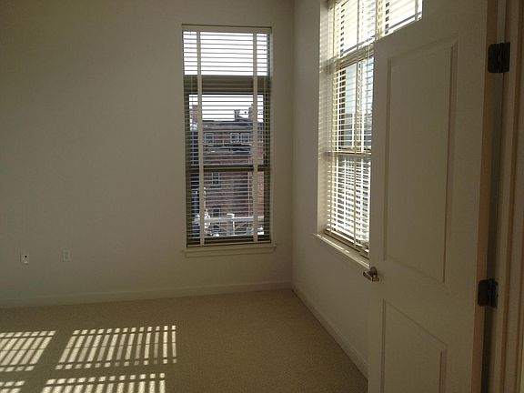 southeast facing corner bedroom