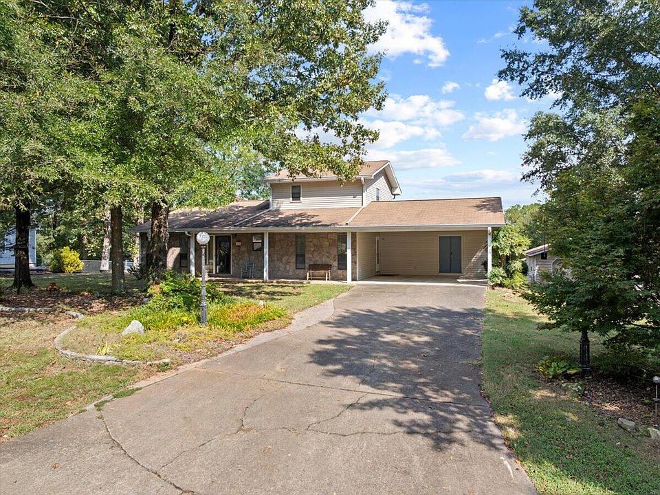 1st image of 2606 W Hillview Dr