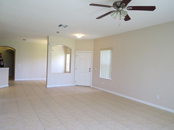 5th image of 7522 Surrey Pines Dr
