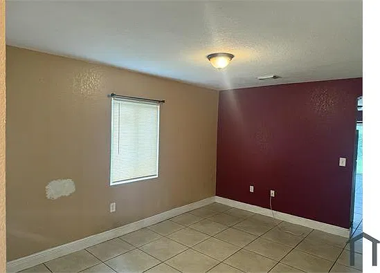 3 bed, 1347 sqft, $3,200 — Photo 3