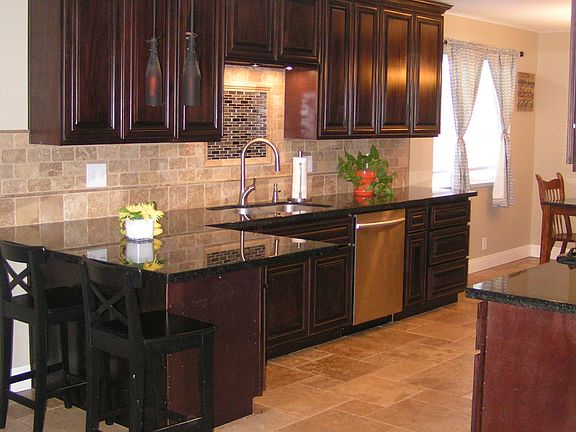 4th image of 4933 Kingbird Way