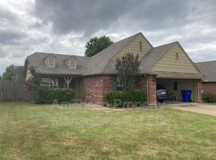 20324 E 43rd St S, Broken Arrow, OK 74014