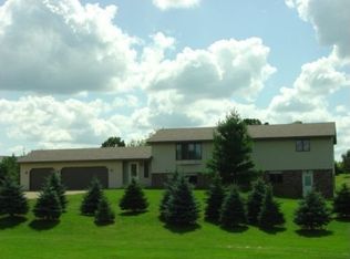 673 Packer Dr, Hudson, WI 54016