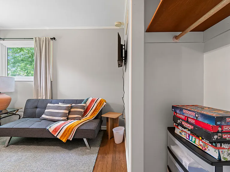 210 N Virginia St — Photo 13