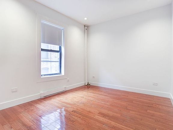 5th image of 160 Wadsworth Ave APT 509