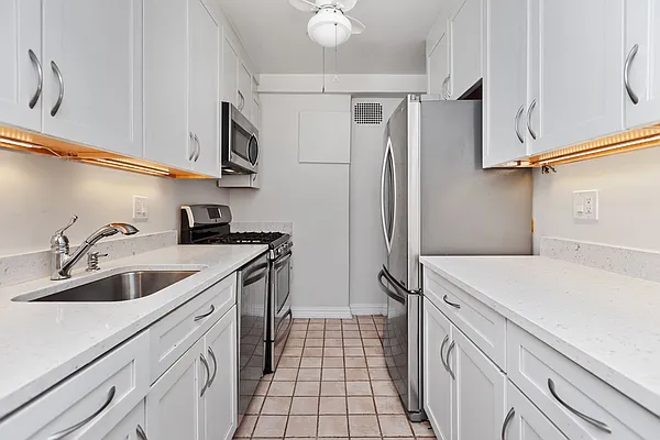 Sold by Stephen P. Wald | media 15