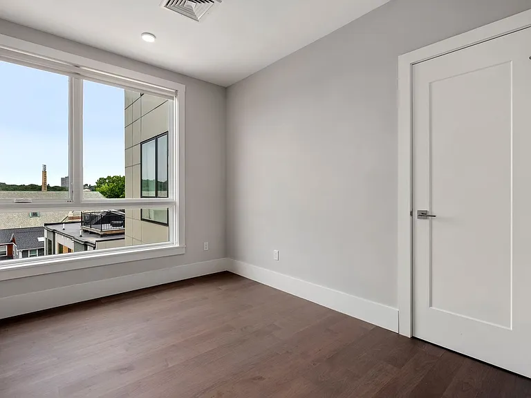 3193 Washington Street — Photo 91