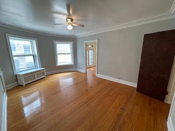 1154 W Lunt Ave APT 116, Chicago, IL 60626