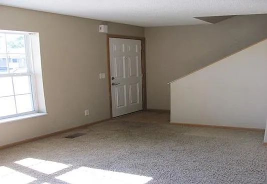Grandview Apartments — Photo 6