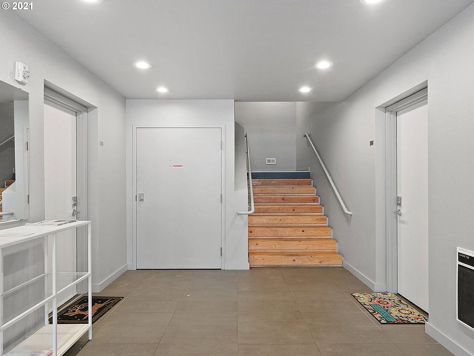 Secure Lobby - Common Entry way hallway