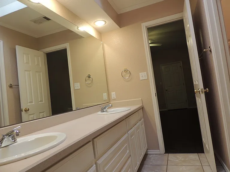 2913 Sunburst Dr — Photo 22