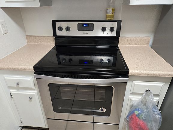 3rd image of 2605 Sierra Madre Dr
