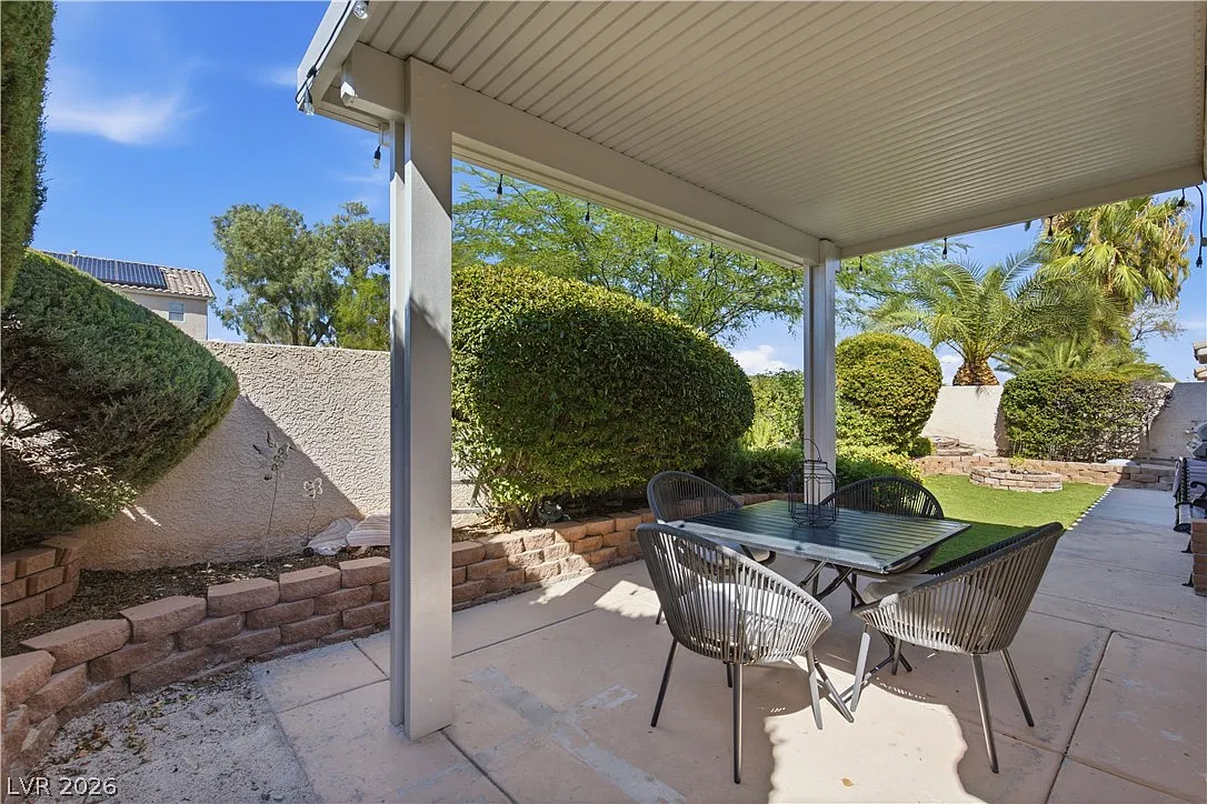 2 bed, 2.0 bath, 1612 sqft, $3,250 — Photo 2