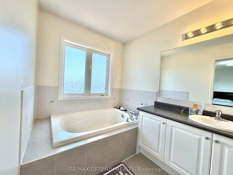 7 Barnham St — Photo 17