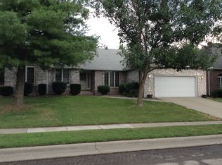 3920 S Meadowbrook Ave, Springfield, MO 65807
