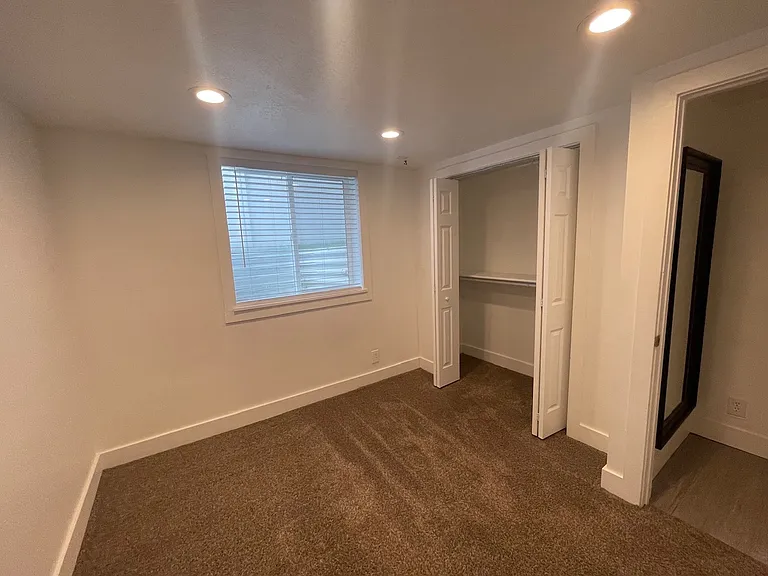 2356 Tyler Ave — Photo 14