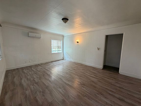 4th image of 4107 Shirley Ave