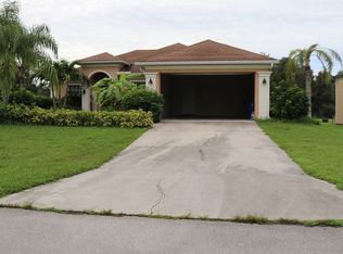 3815 36th St SW, Lehigh Acres, FL 33976