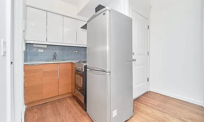 Rented by Living New York | media 13