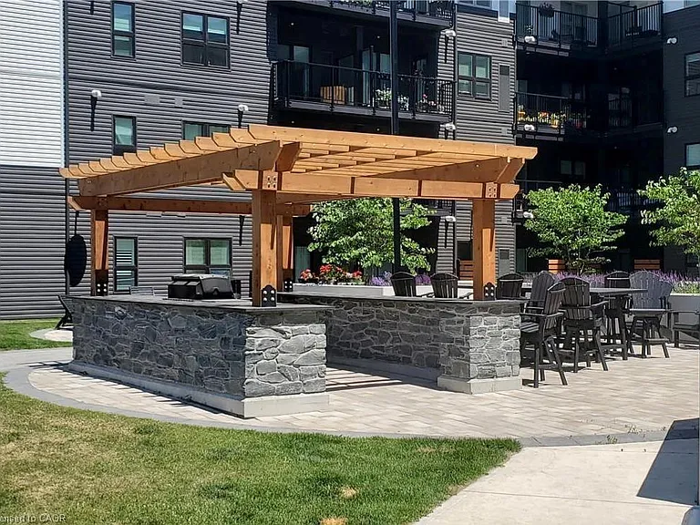 110 Fergus Ave #323 — Photo 3