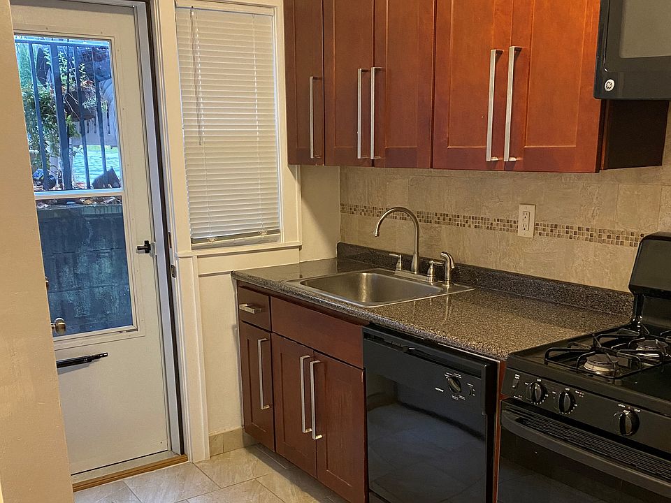 Larch Gardens Apartments 744 Elm Ave Teaneck NJ Zillow