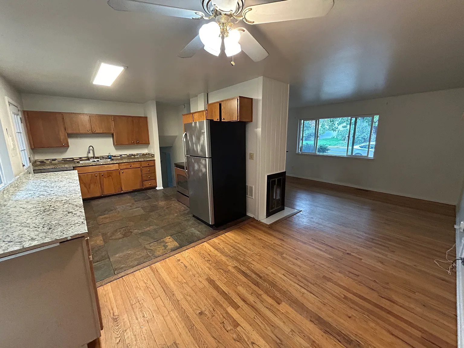 4 bed, 1500 sqft, $3,600 — Photo 2