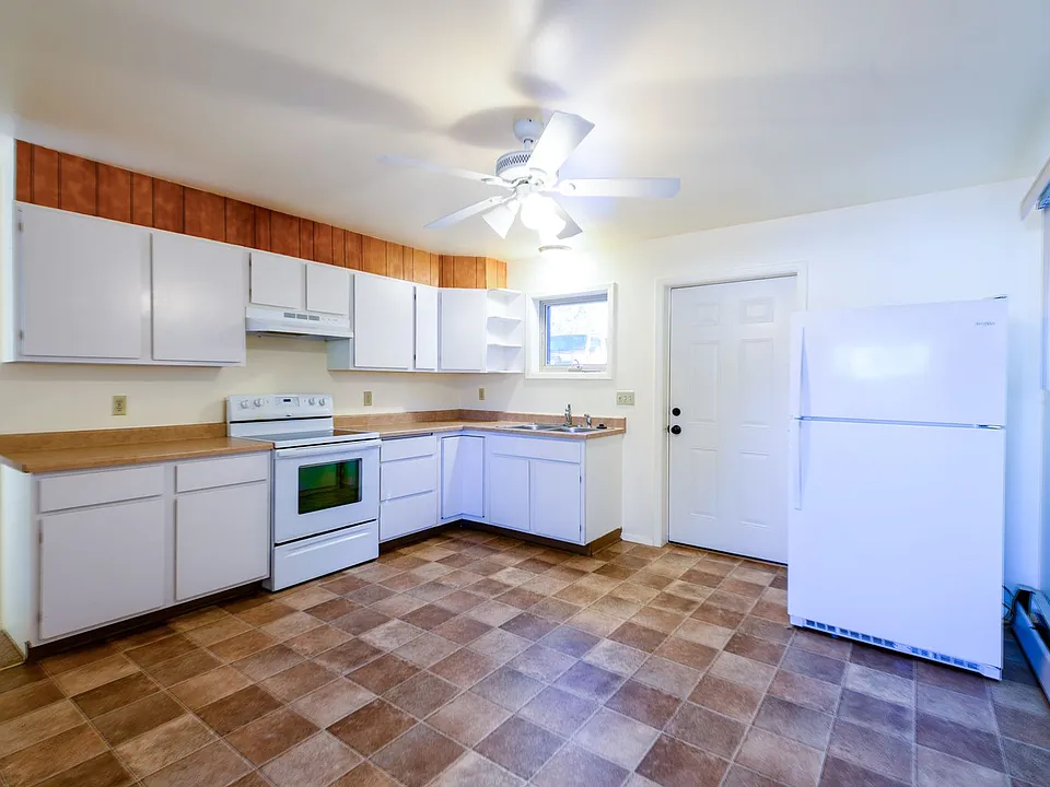 302-308 N 11th Ave
