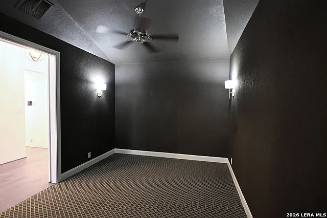 1438 Oaklawn Dr — Photo 27