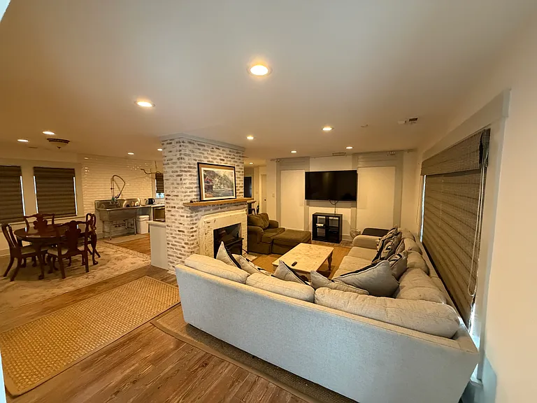 625 Maple St — Photo 3