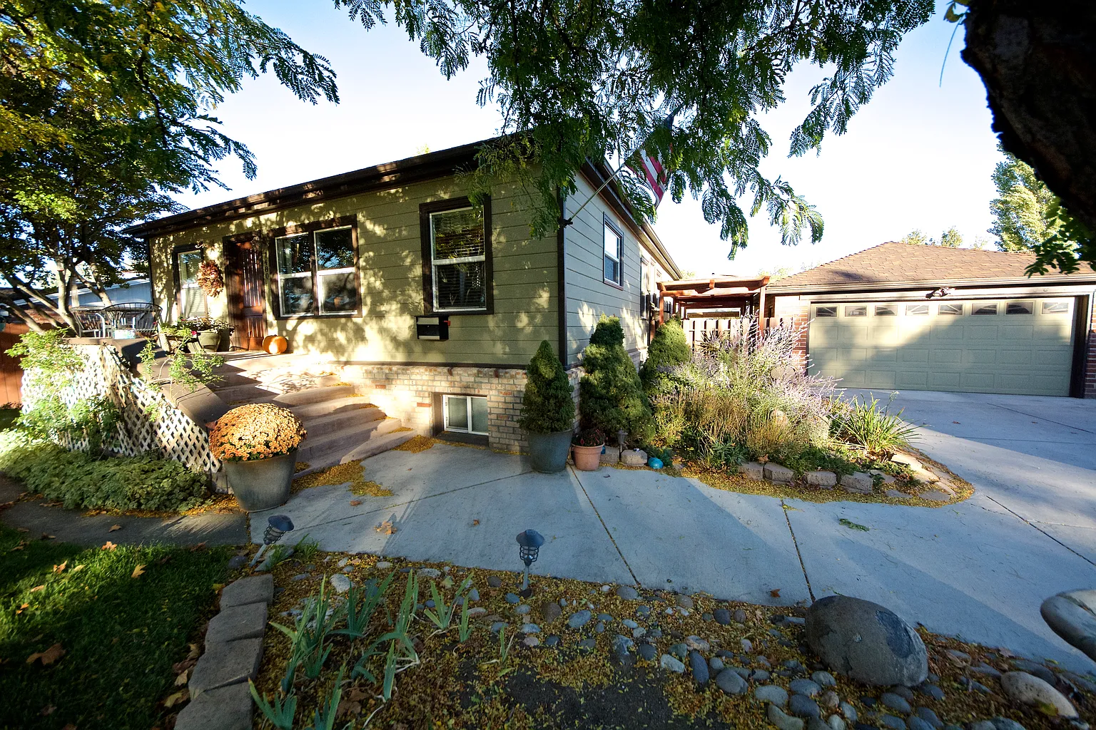 1480 Marsh Ave photo 1