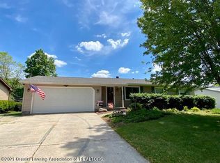 2540 Renfrew Way, Lansing, MI 48911