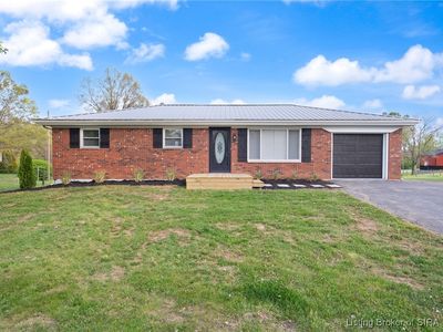 5813 Smith Road, Floyds Knobs, IN, 47119