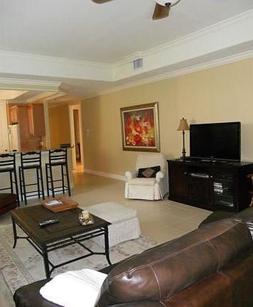 3rd image of 10240 Bellavista Cir APT 1502