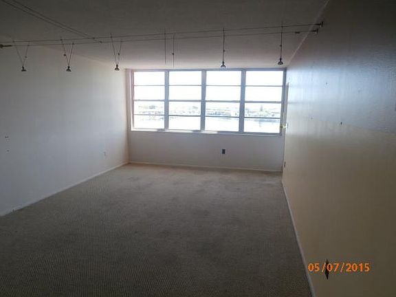 3rd image of 1301 NE Miami Gardens Dr APT 504