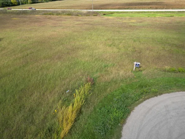 N877 Eunice Ct #3E, Fremont, WI 54940