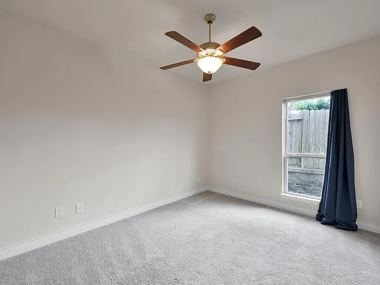 122 Kinnerly Peak Pl — Photo 22