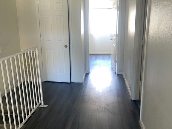 5th image of 315 S Mollison Ave Unit 3